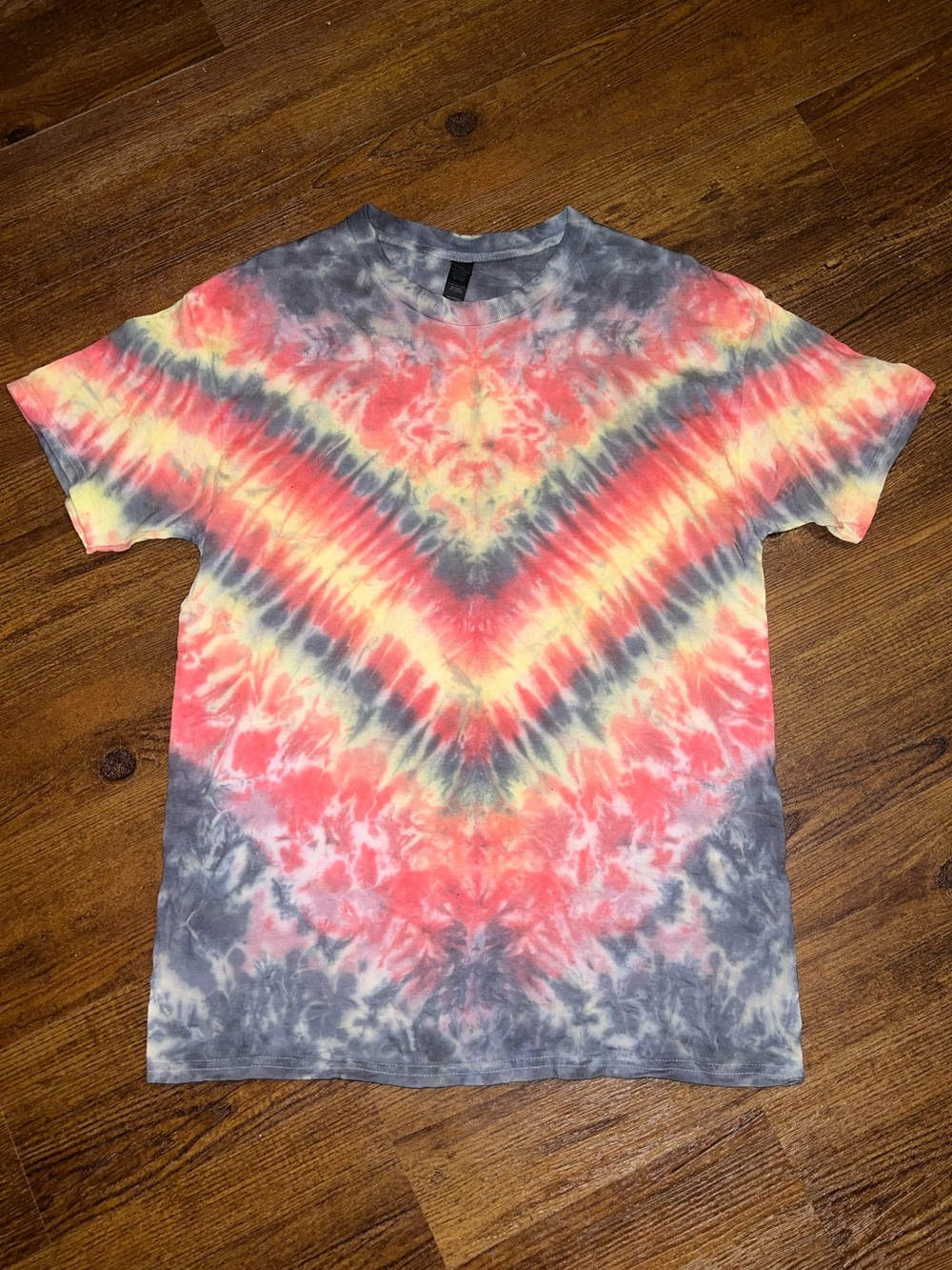 Handmade Tie Dye Flame Orange, Red, Gray Short Sleeve Cotton Shirt Size L NWOT